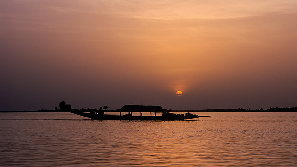 Pirogue