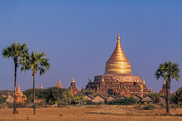 Dhammayazika Paya in Bagan