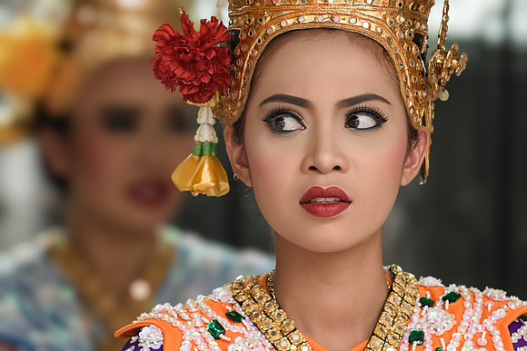 Thai dance troupes