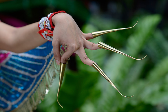 Brass fingernail extensions