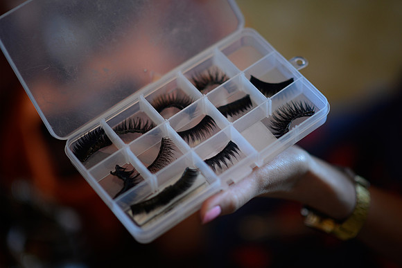 False eyelashes