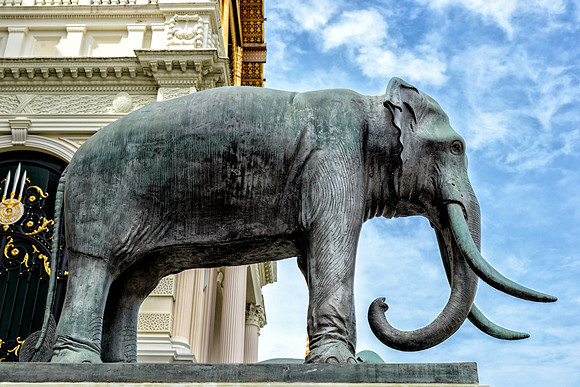 Elephant statue