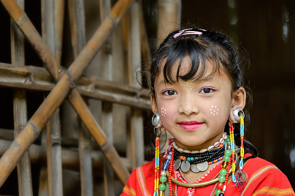 Kayaw girl