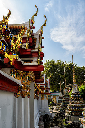 Largest Wat