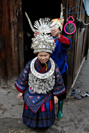 Longskirt Miao Gulong