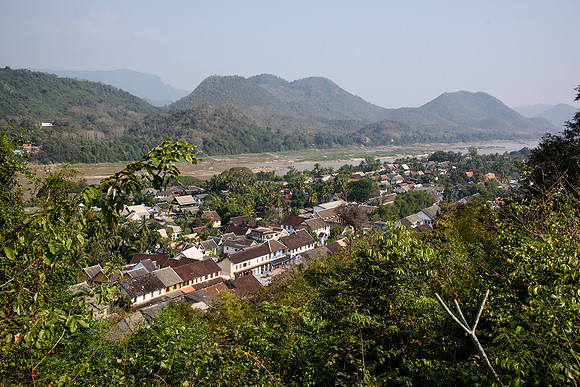 Mount Phou Si views