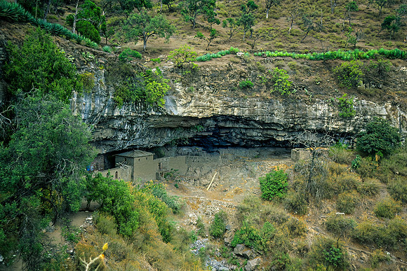 Na’akuto La’ab Monastery