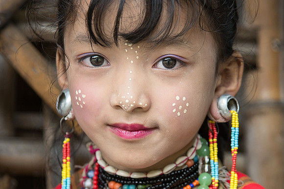 Kayaw girl