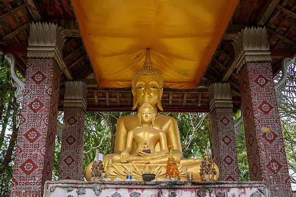 Bhumisparsa Mudra