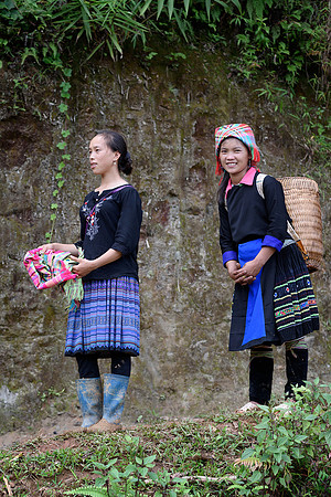 Blue H'mong Girls