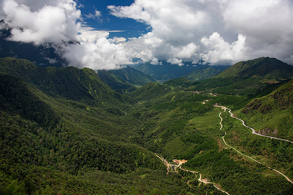 Hoang Lien Son Mountain Views