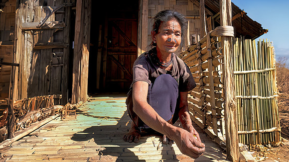 Apatani grandmother
