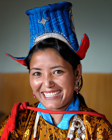 Gonda (embroidered hat)