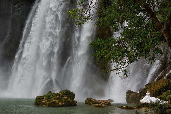 Bride at Ban Gioc Falls