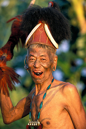 Ang Nagaland "cane hat"