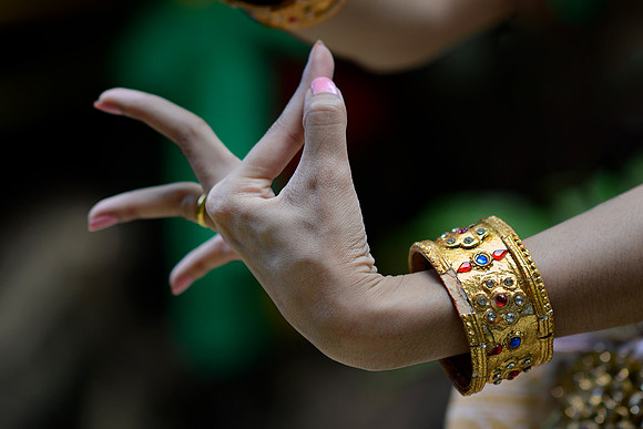 Hand