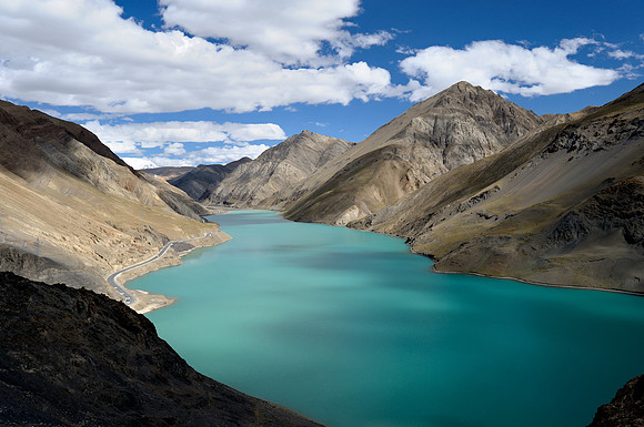 Yamdrok Lake
