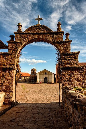 Stone gate