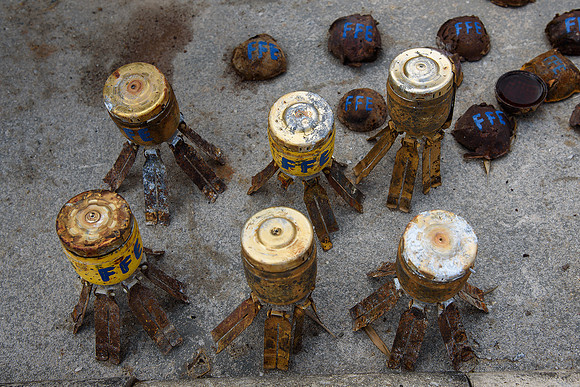 BLU-3 cluster bomblet