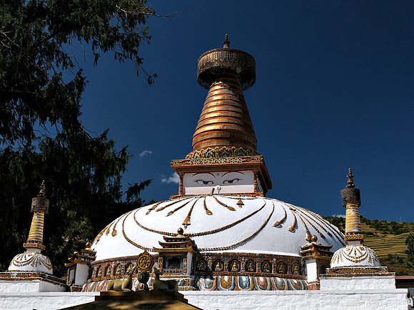 Nepalese style stupa in Punakha